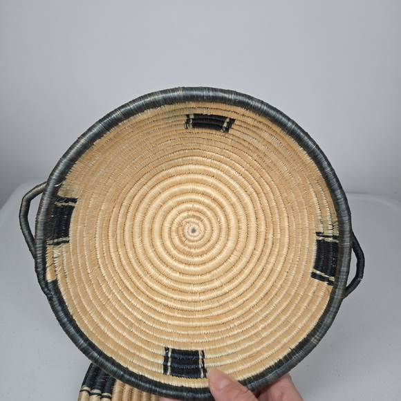 Vintage African Hand Woven‎ Coil Basket/Bowl and Trivet Natural Rattan Primitive - Picture 13 of 17